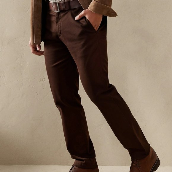 Banana Republic Fulton Skinny Rapid Movement Burgundy Chino 44W x 32L